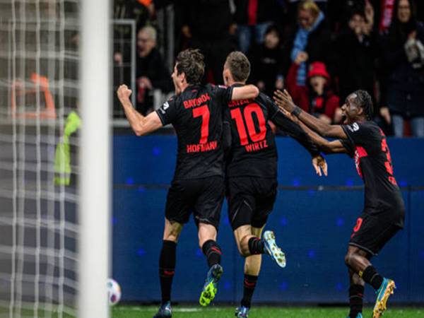 Bóng đá QT 4/12: Leverkusen bị Dortmund cắt chuỗi 14 trận thắng