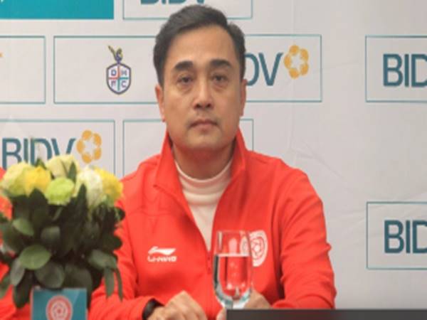 Bóng đá VN ngày 2/5: HLV Đức Thắng lo V-League làm hại ĐTQG