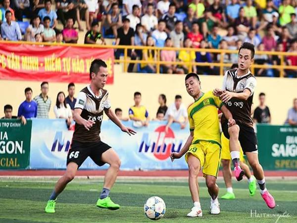 Những cầu thủ đá thòng xuất sắc