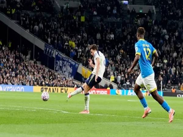 Tin Tottenham: Cơn đau đầu với cầu thủ Palhinha