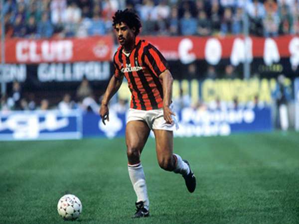 So sánh các tiền vệ AC Milan qua từng giai đoạn lịch sử