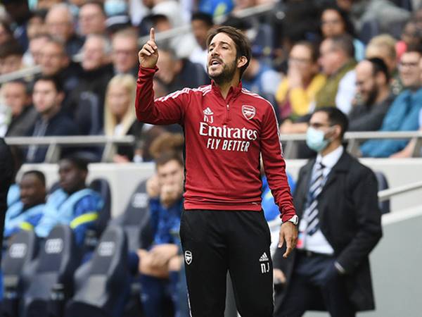 Vai trò thầm lặng nhưng vĩ đại của Nicolas Jover tại Arsenal