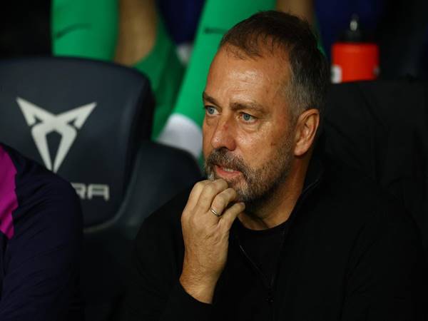 Tin Barcelona: HLV Hansi Flick bất ngờ muốn chia tay Barca